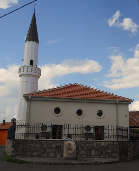 Skender Čauševa džamija